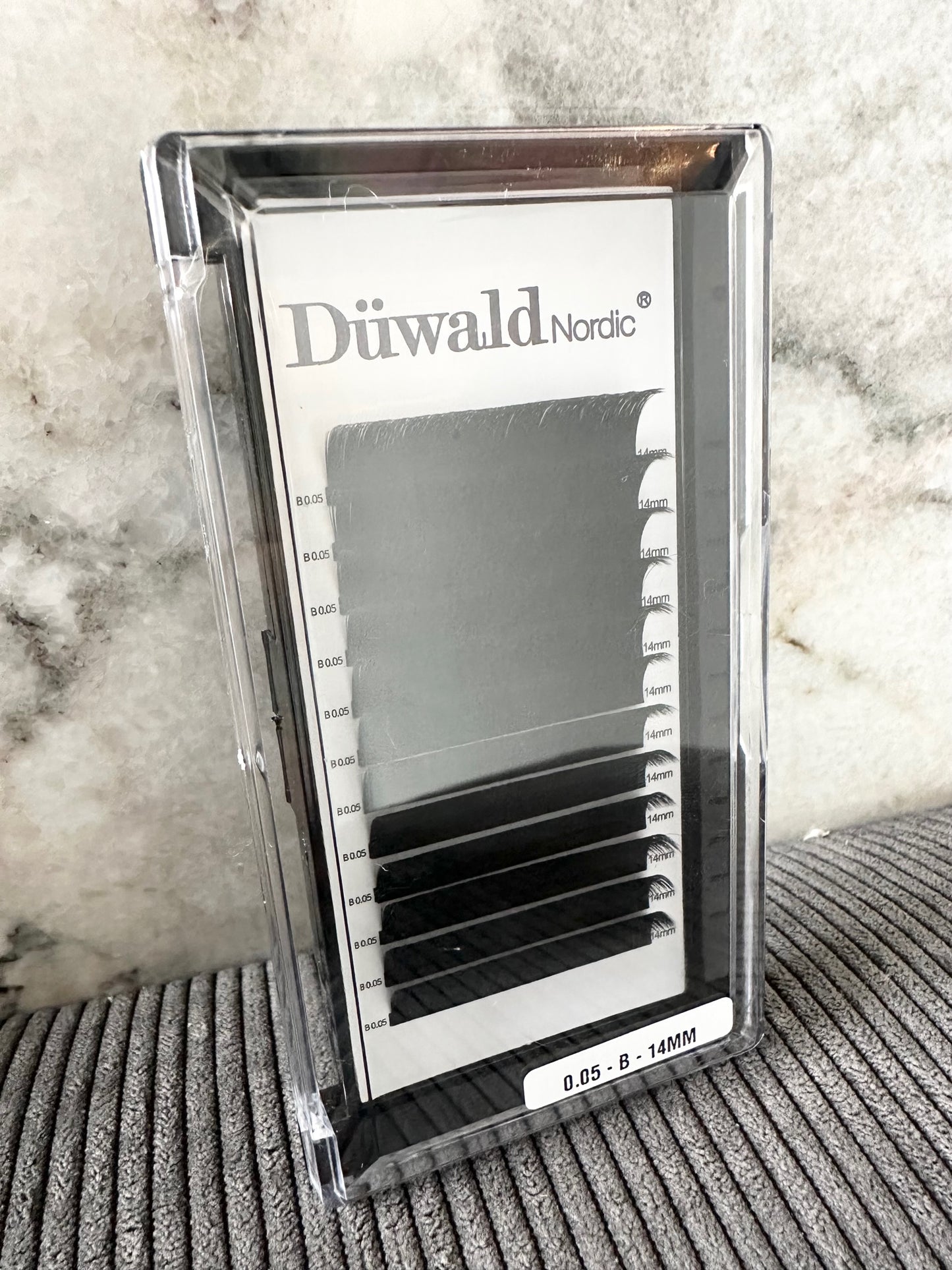 Easy Fan Eyelashes