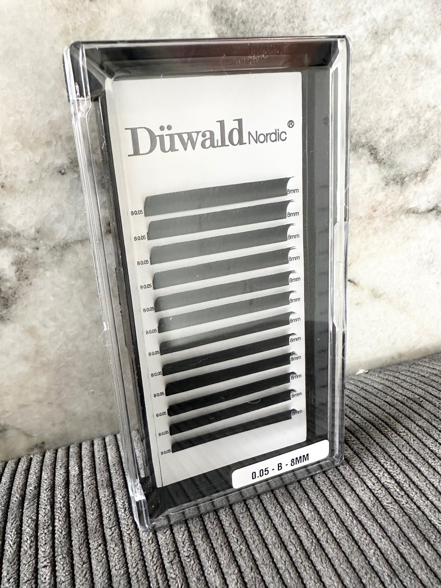 Easy Fan Eyelashes