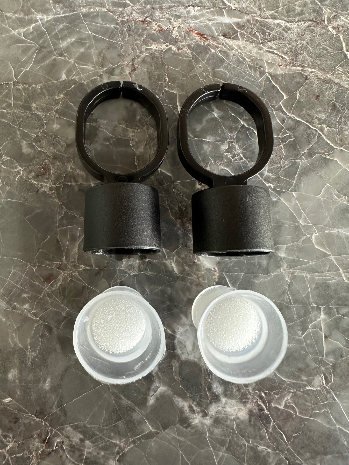 Pigment holder/ring til finger